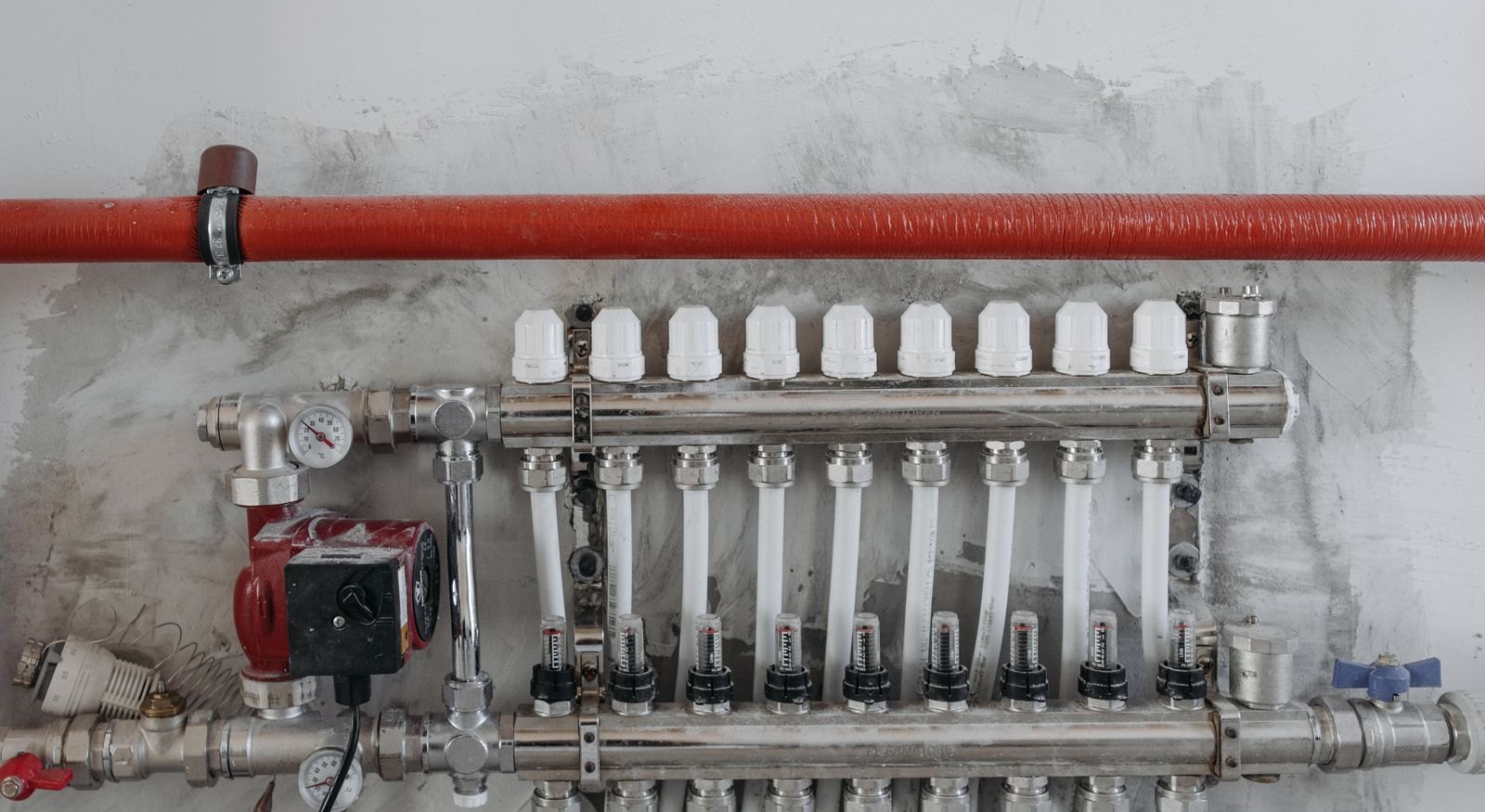 Central heating manifold and pump on a domestic system